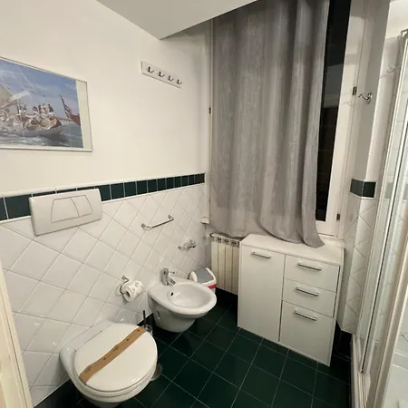 Cozy Near Colosseum شقة روما