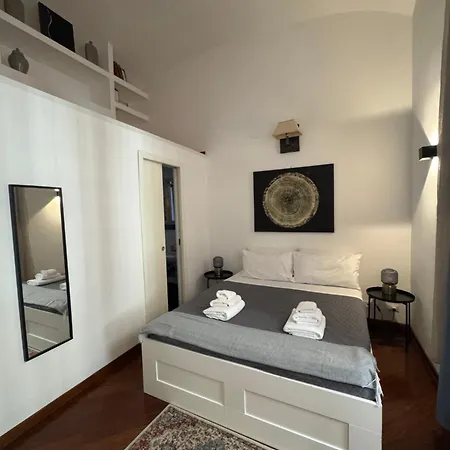 Cozy Near Colosseum Appartamento *